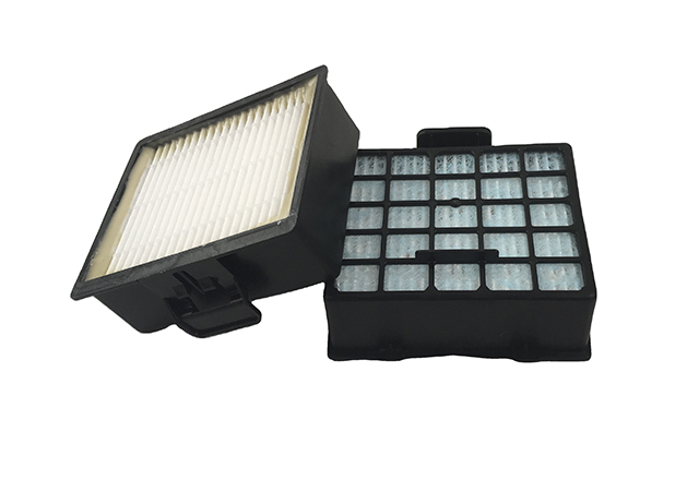 Plastic frame panel filter
